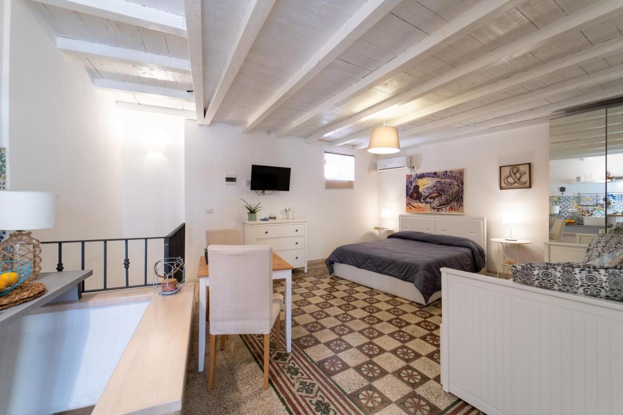Casa Talete Cozy Apartment In Ortigia - First Floor Syrakusa Exteriör bild